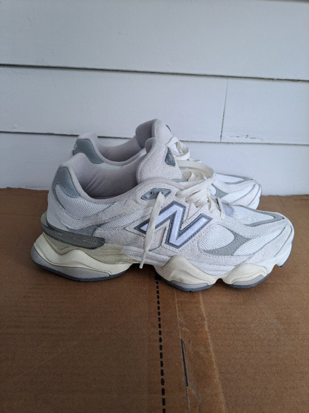 New Balance 9060 Sneakers - white and gray  size 8.5